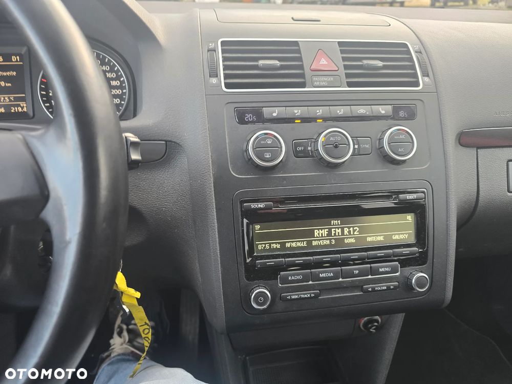 Volkswagen Touran 1.6 TDI DPF DSG Comfortline - 15