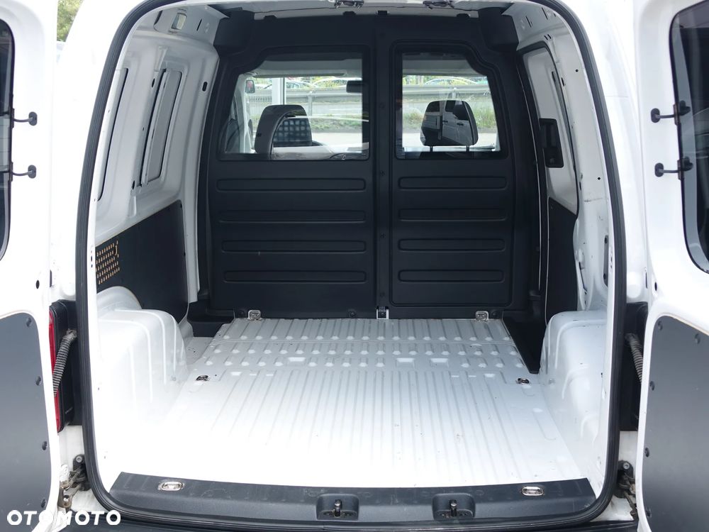 Volkswagen Caddy 2.0 TDI mały przebieg EURO 6 - 15