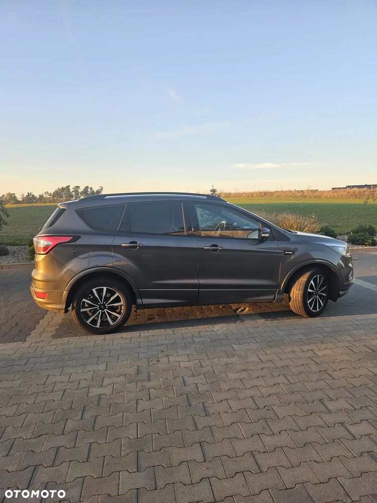 Ford Kuga 2.0 TDCi AWD ST-Line - 18