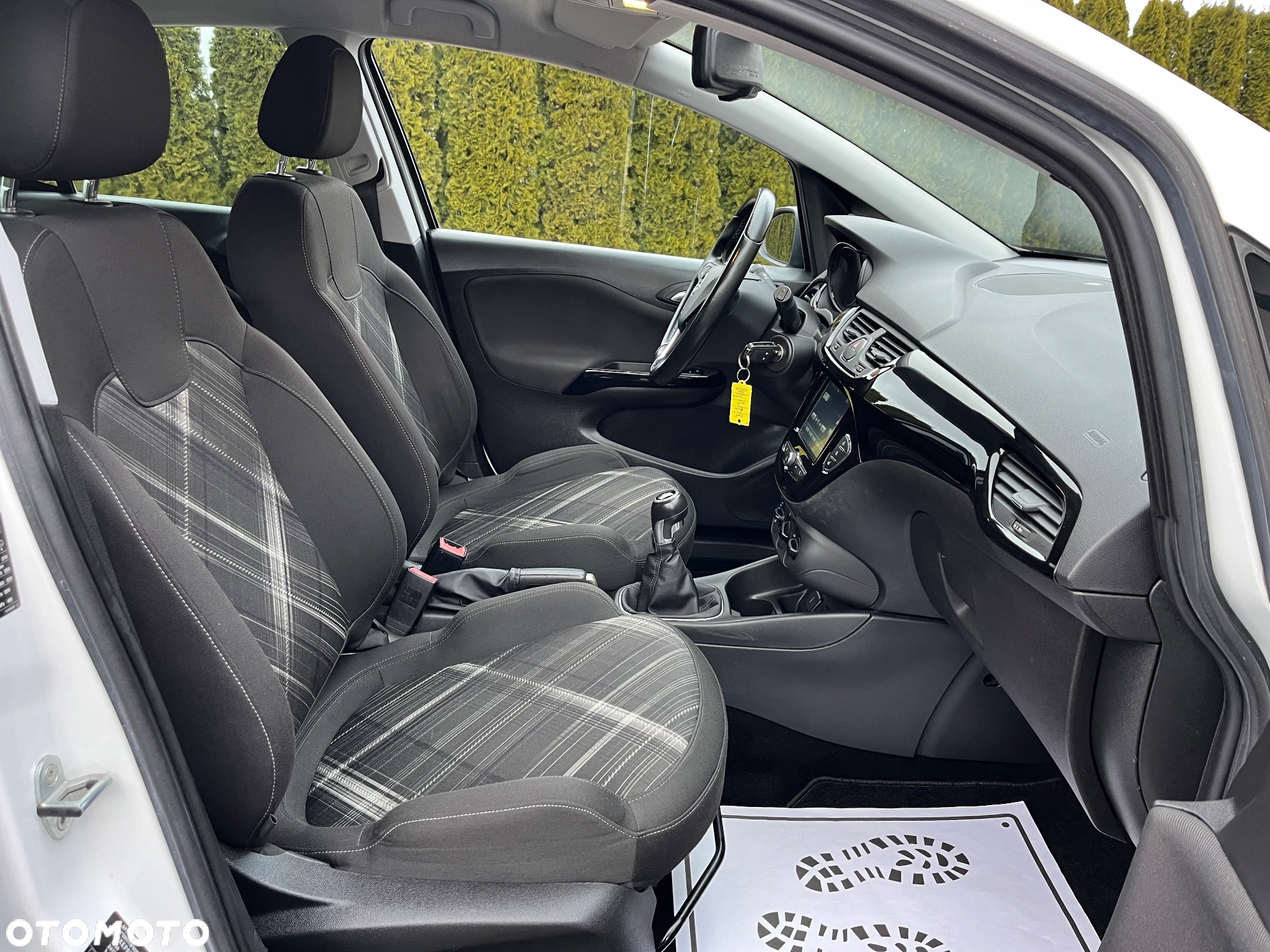 Opel Corsa 1.4 120 Jahre - 18