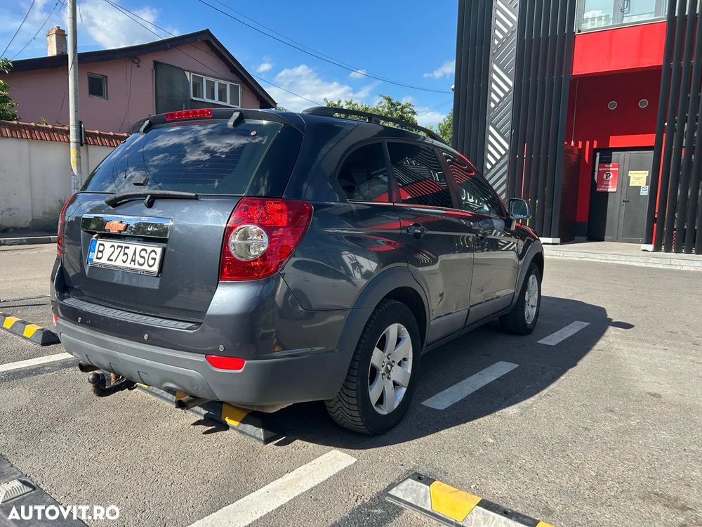 Chevrolet Captiva 2.4 AWD LS 54 - 11