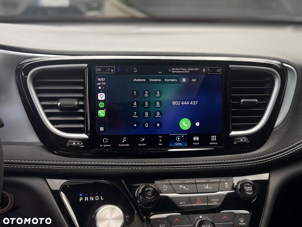 Chrysler Pacifica - 19