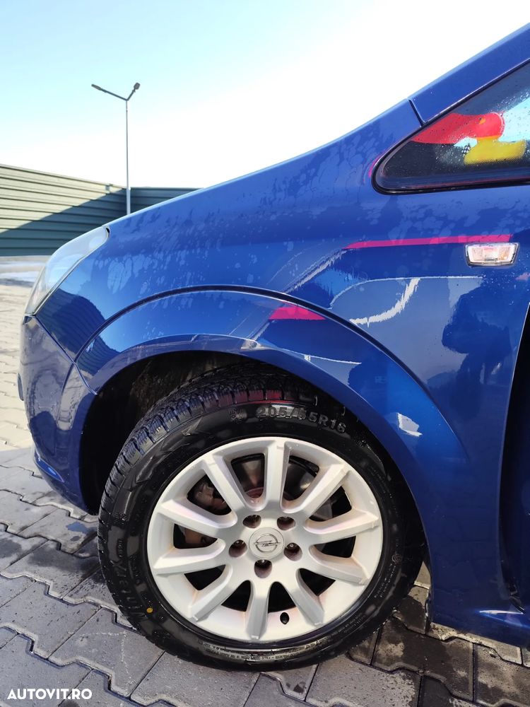 Opel Zafira 1.8 Easytronic Family Plus - 18