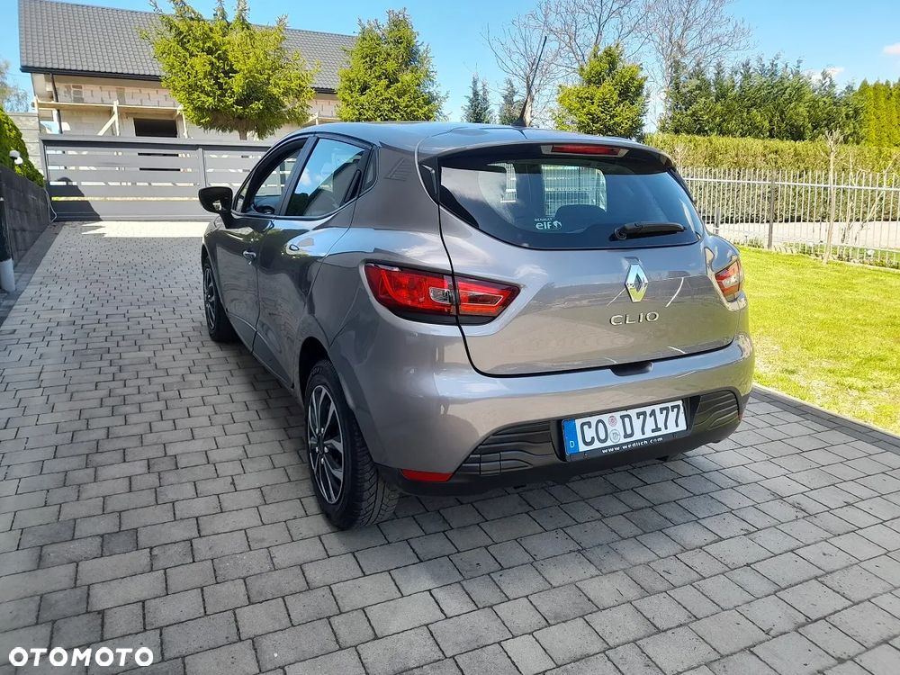 Renault Clio - 7
