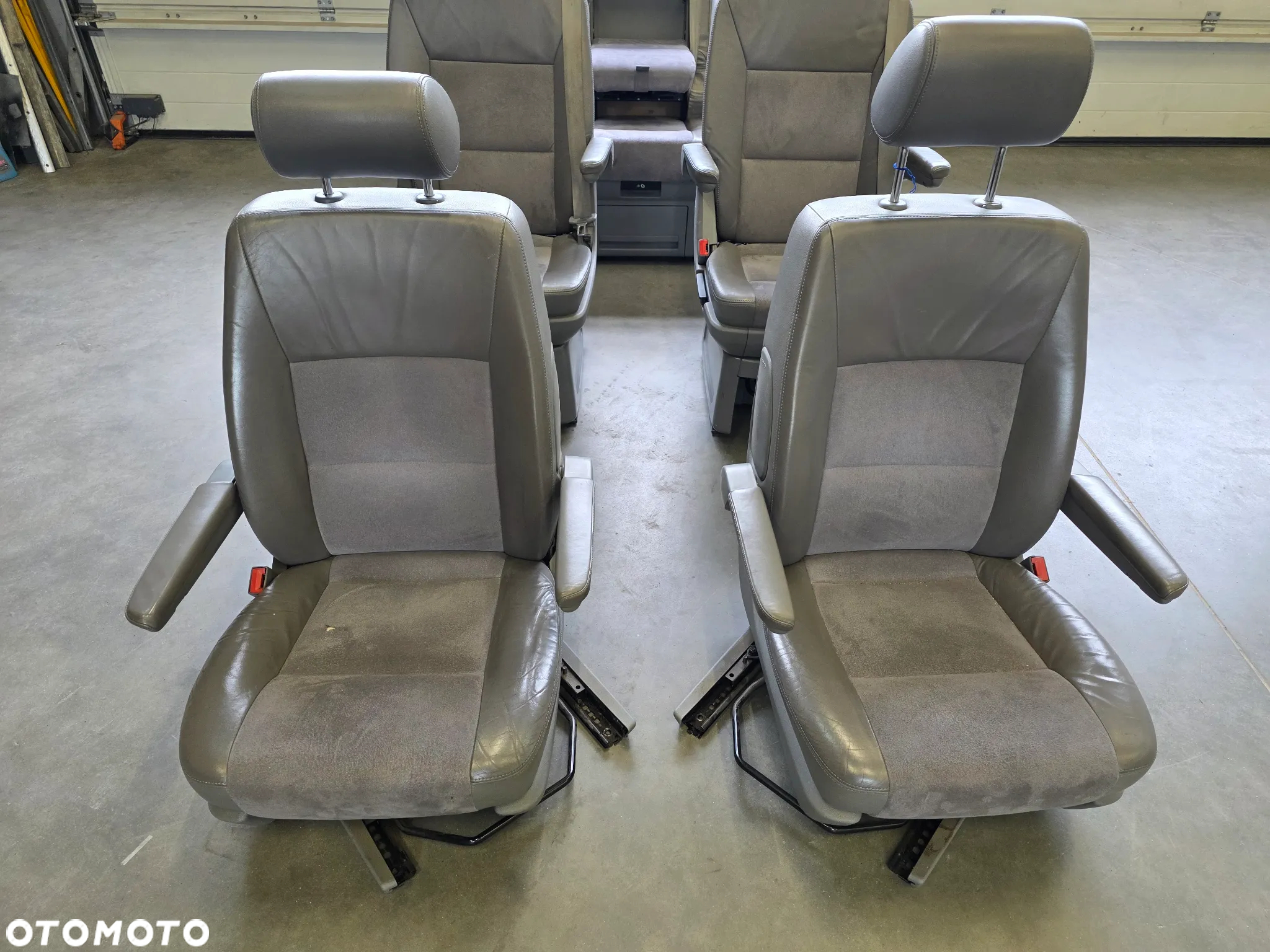 FOTELE KOMPLET VW T5 Multivan KANAPY - 3
