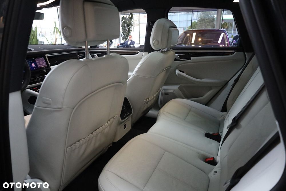 Porsche Macan - 20