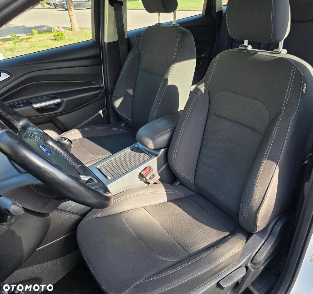 Ford Kuga 2.0 TDCi AWD Titanium - 20