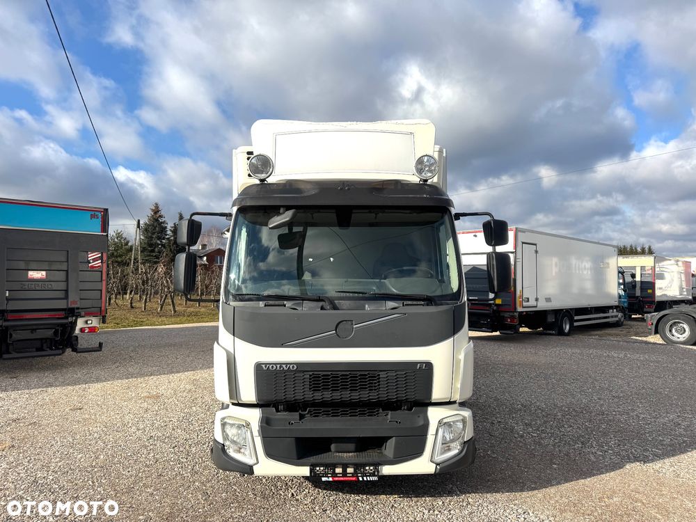 Volvo FL 240 / CHŁODNIA / WINDA ZEPRO - 2