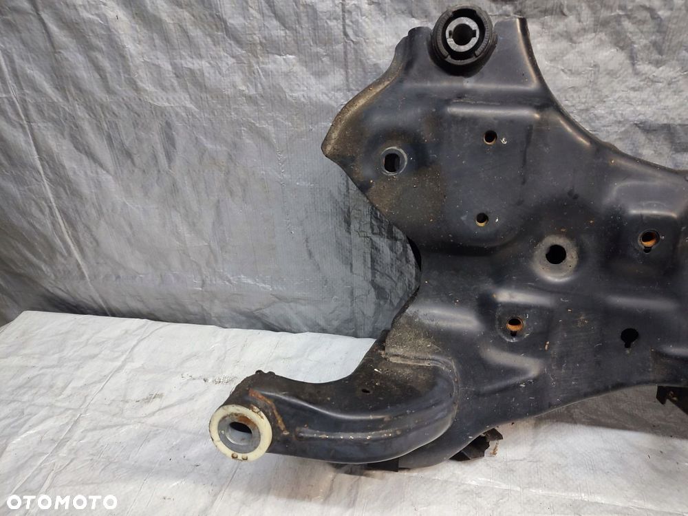 KIA NIRO I 1 E-NIRO SANKI WÓZEK ZAWIESZENIE PRZÓD 62401-Q4000 - 2