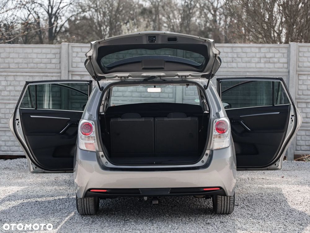 Toyota Verso 1.8 Business Edition 7os MS - 13