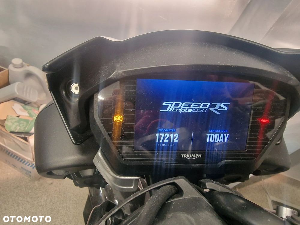 Triumph Speed Triple - 16