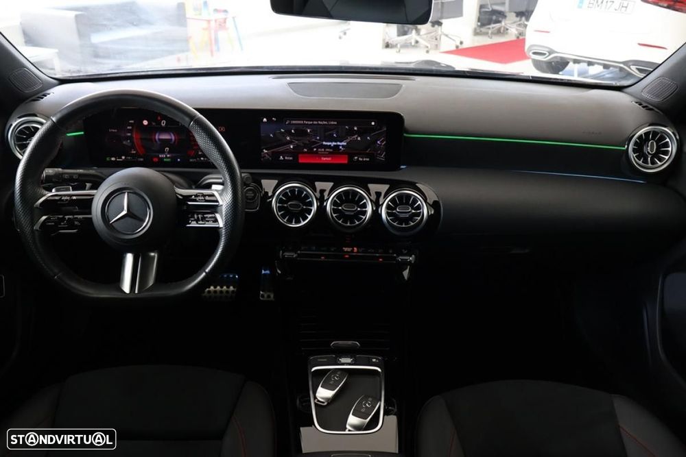 Mercedes-Benz A 250 e - 35