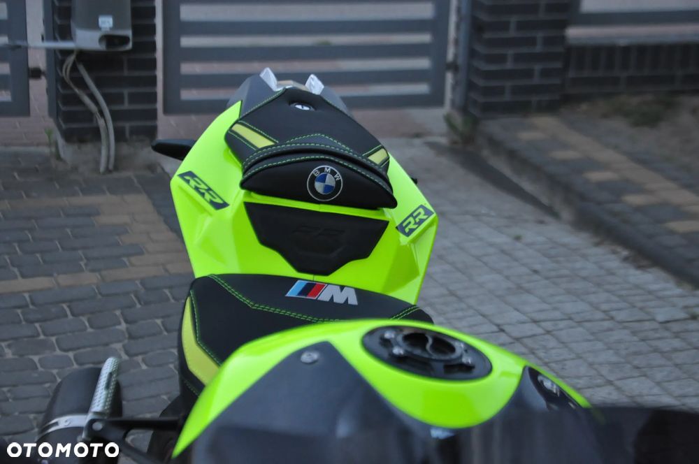 BMW S - 28
