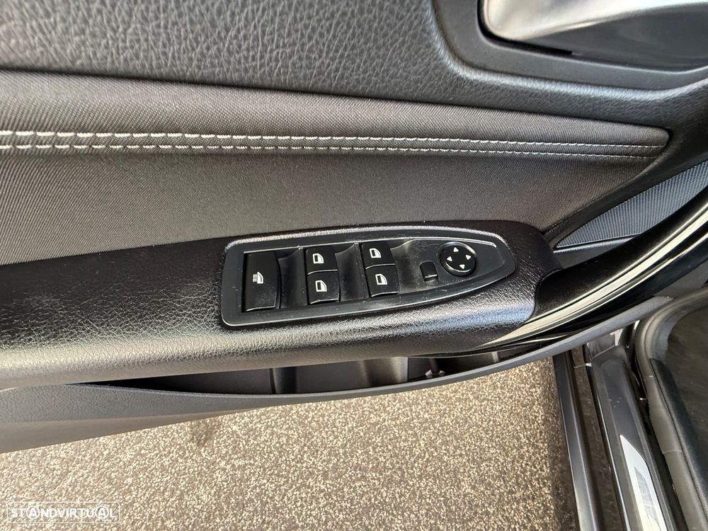 BMW 218 d Cabrio Line Sport - 23
