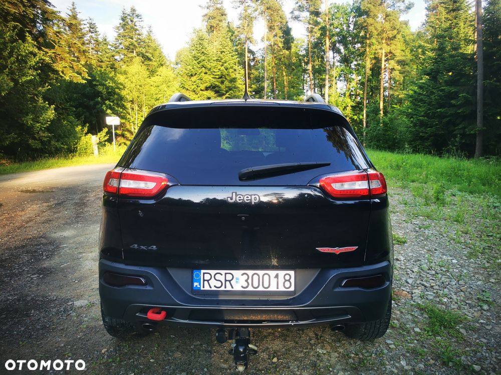 Jeep Cherokee - 8