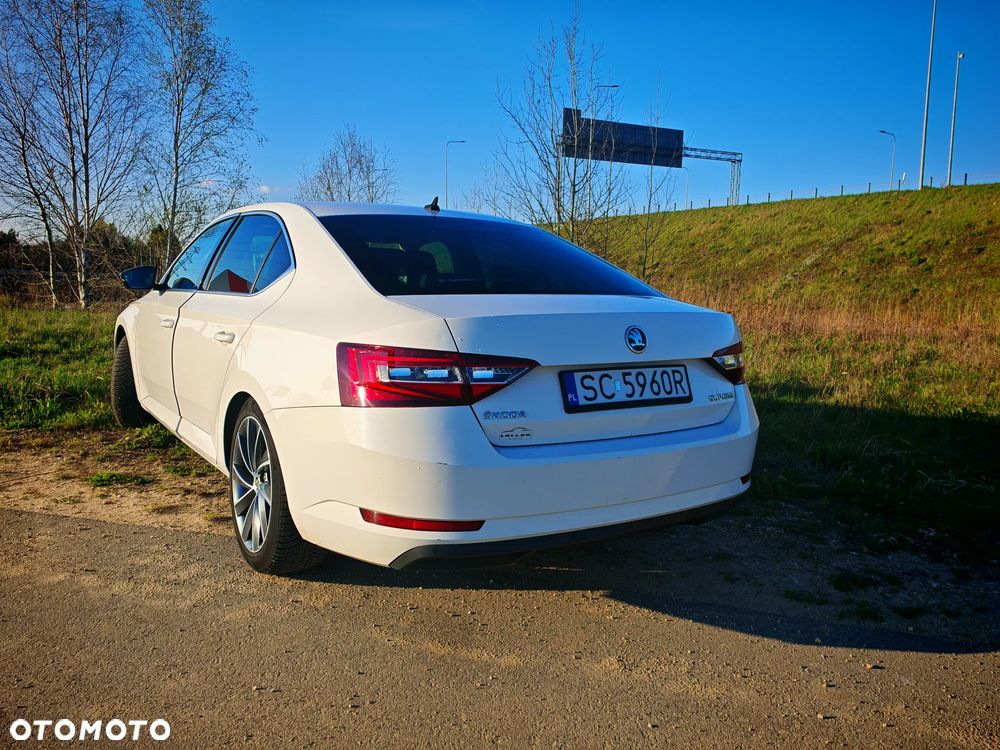 Skoda Superb 2.0 TDI L&K DSG - 3