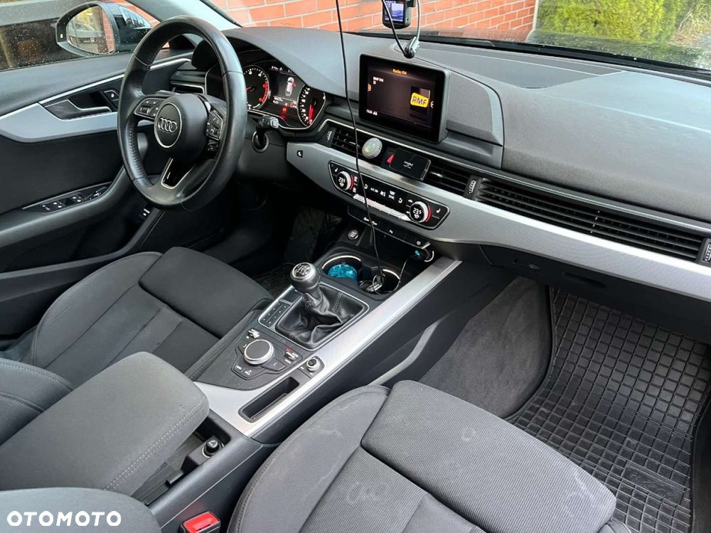 Audi A4 Avant 2.0 TDI - 8