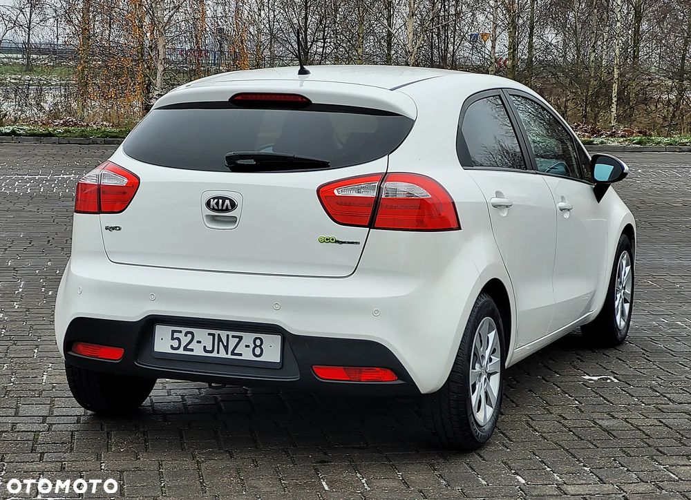 Kia Rio 1.2 Business Line - 11
