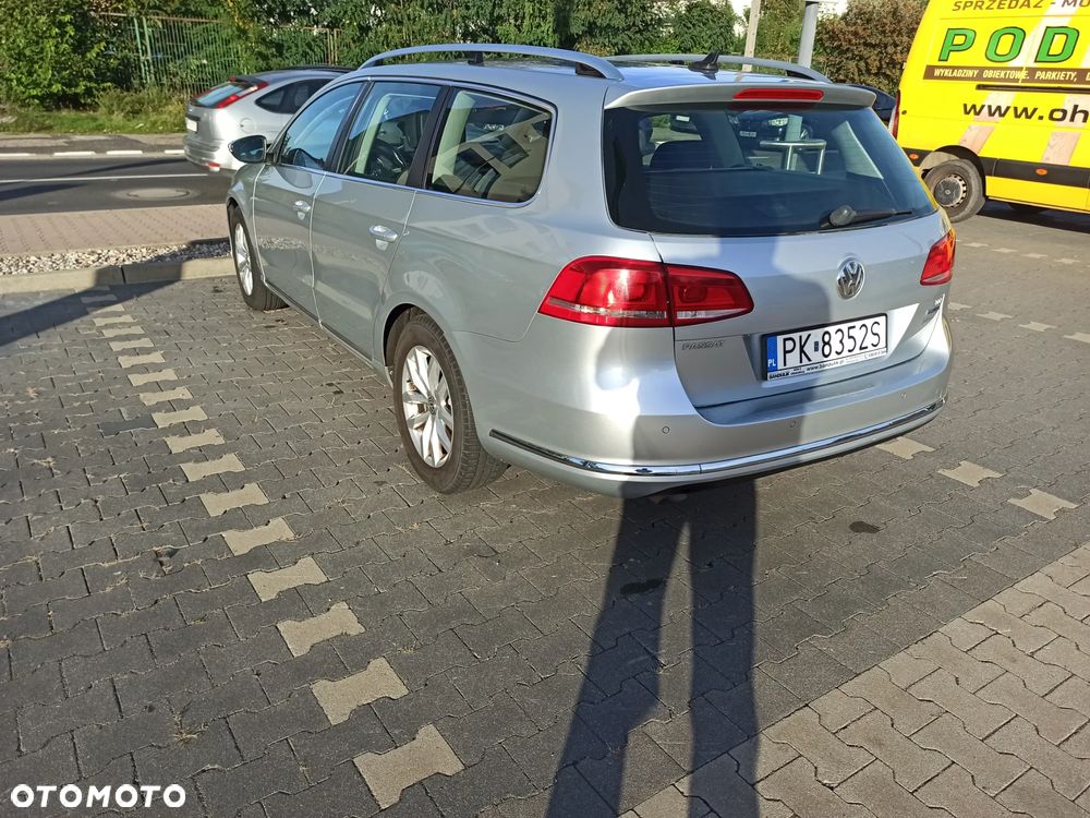 Volkswagen Passat 1.6 TDI Trendline - 4