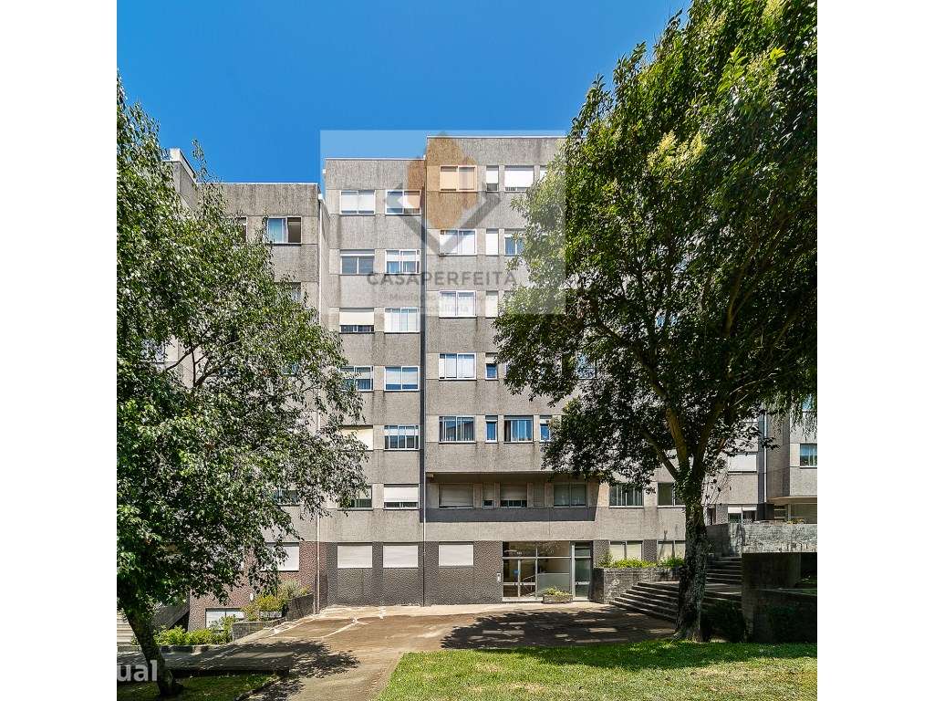 Apartamento T4 com Lugar de Garagem - Devesas, Vila Nova de Gaia - Grande imagem: 2/34