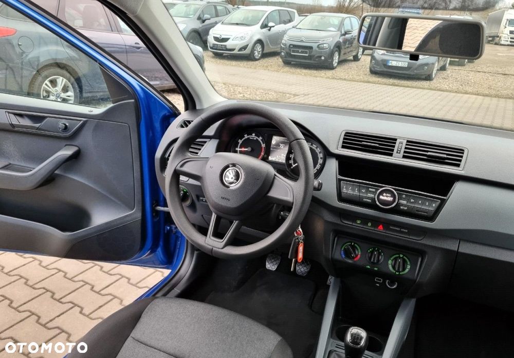 Skoda Fabia - 6