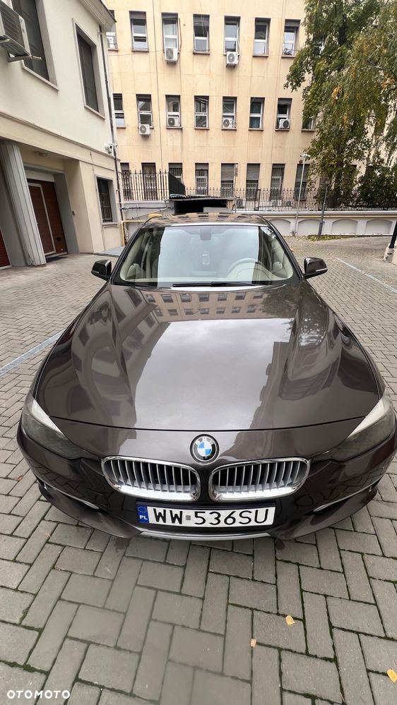 BMW Seria 3 328i - 11