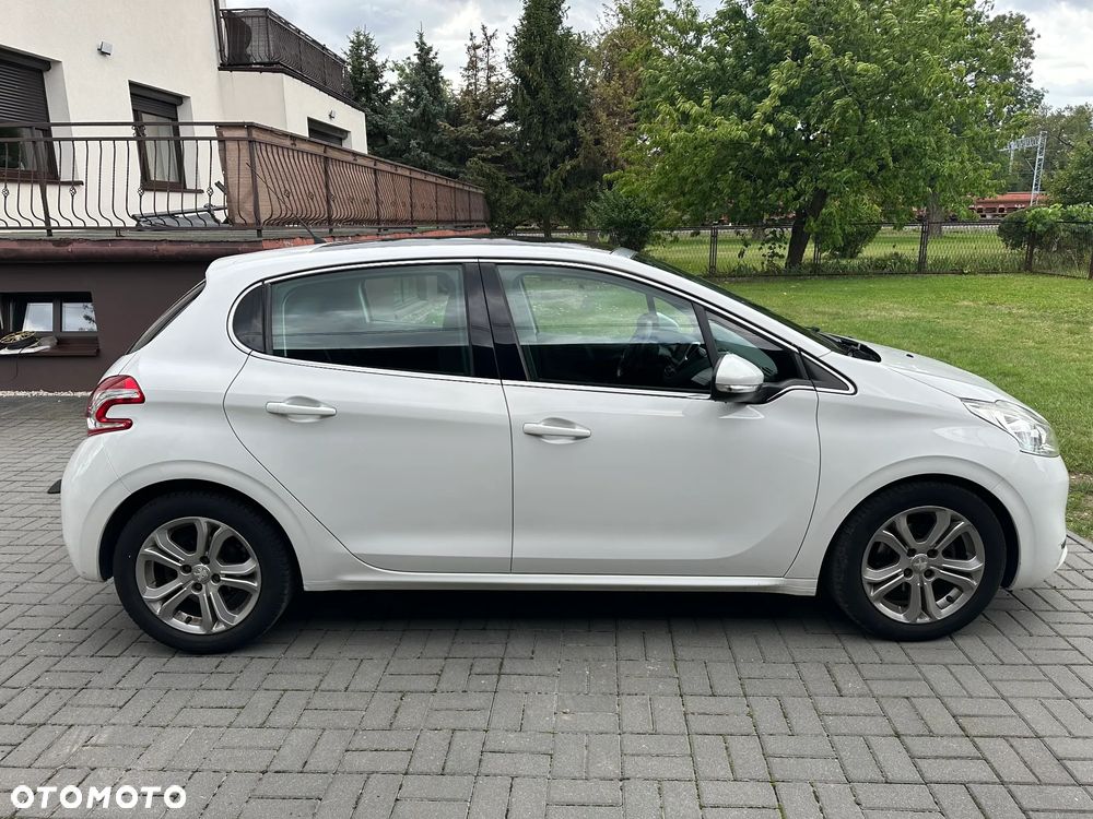 Peugeot 208 1.6 e-HDi Allure STT - 8