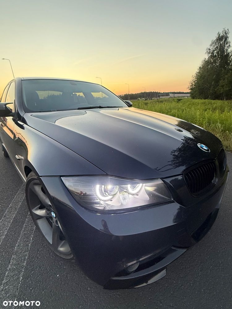 BMW Seria 3 330i - 13