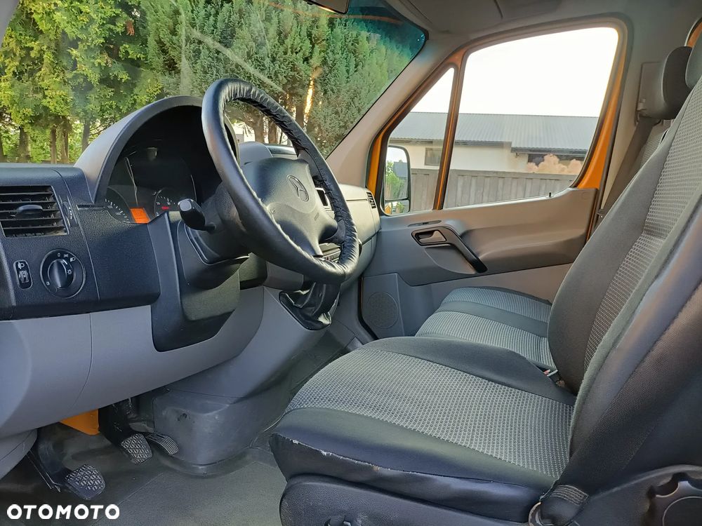 Mercedes-Benz 313 - 5