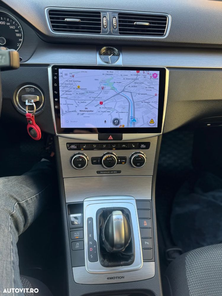 Volkswagen Passat 2.0 TDI 4Motion BlueMotion Technology DSG Highline - 12