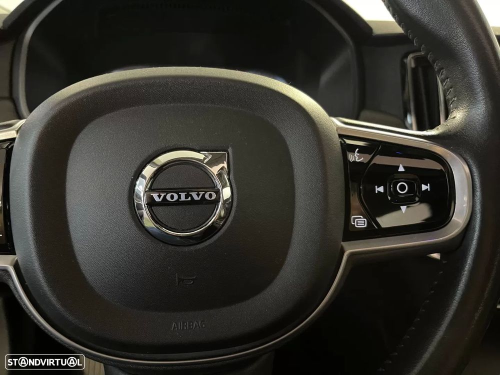 Volvo V90 Cross Country 2.0 D4 Plus AWD Geartronic - 25