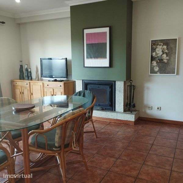 Apartamento T2+1 junto à praia - Grande imagem: 2/10