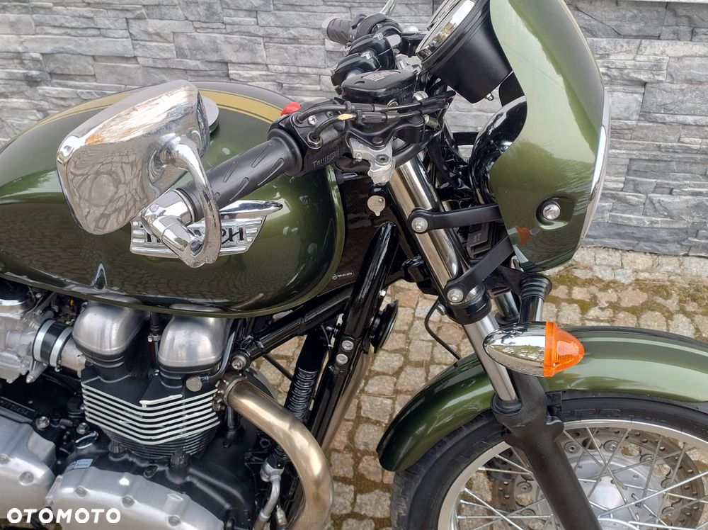 Triumph Thruxton - 15