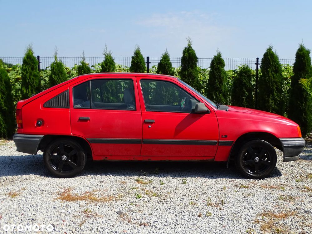 Opel Kadett 1.4 LS - 29