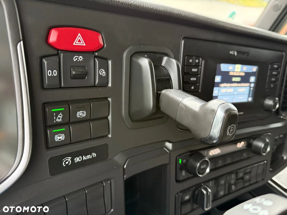 Scania - 18