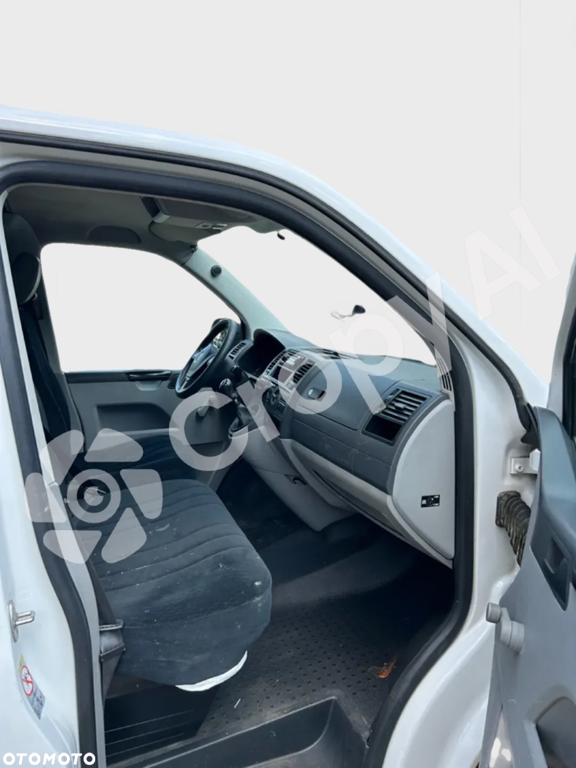 Volkswagen Transporter T5 TDI L1H1 - 12
