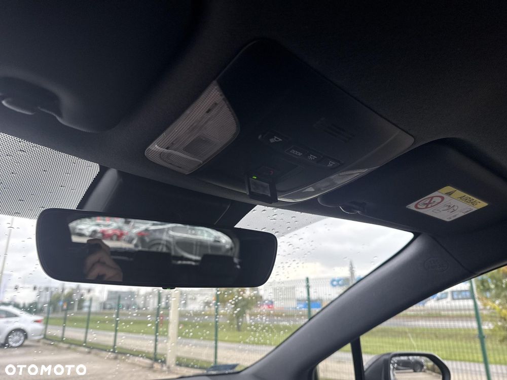 Toyota Corolla 1.8 Hybrid Comfort - 25