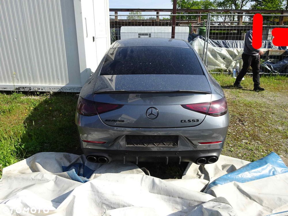 Mercedes-Benz CLS - 4