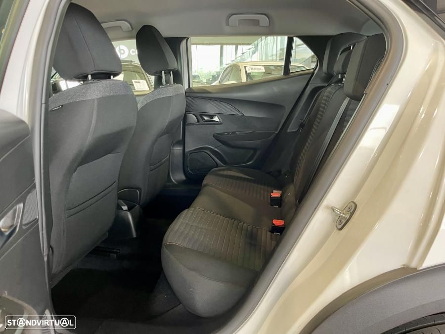 Peugeot 2008 1.2 PureTech Active Pack - 22