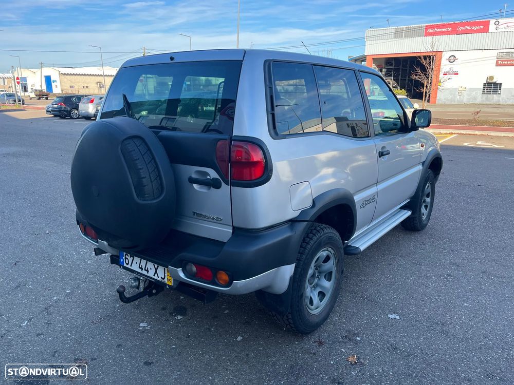 Nissan Terrano II Van - 5