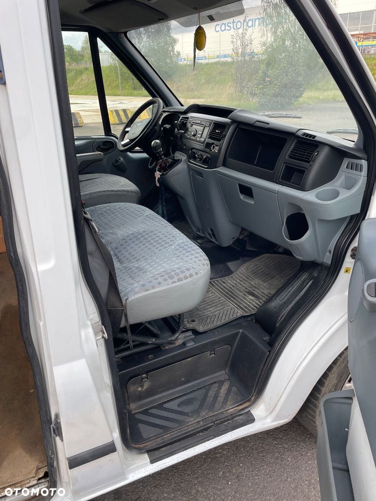 Ford Transit - 14