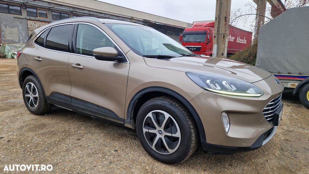 Ford Kuga 1.5 EcoBoost 2WD Titanium - 2