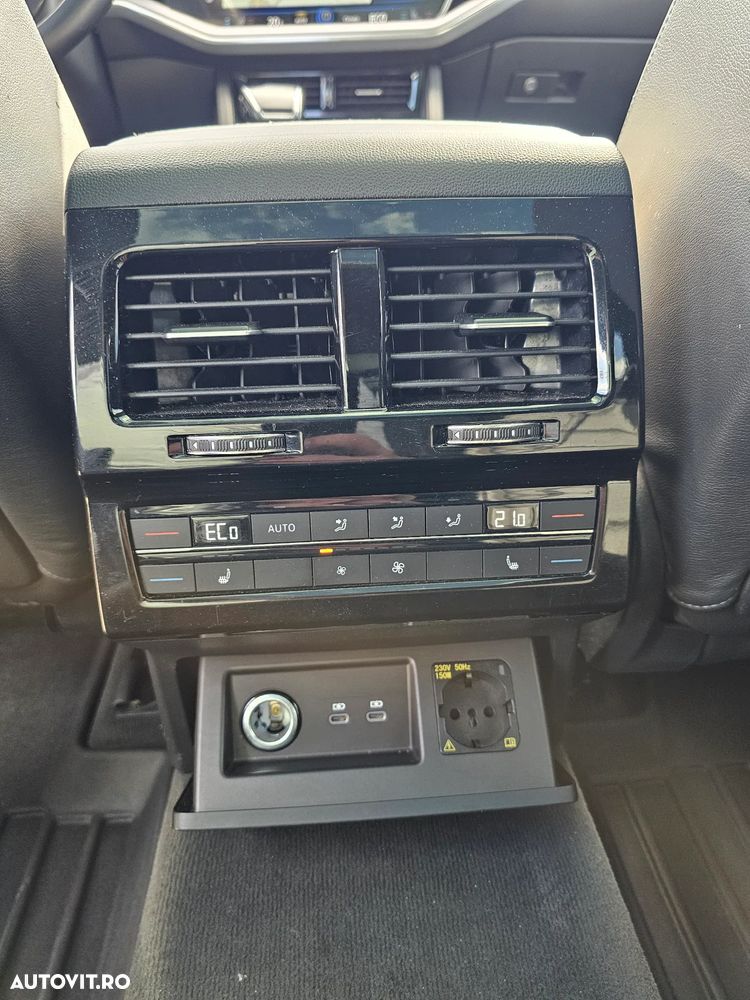 Volkswagen Touareg V6 TDI R-Style - 7