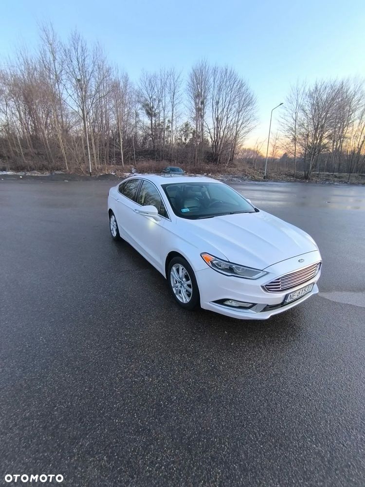 Ford Fusion - 1