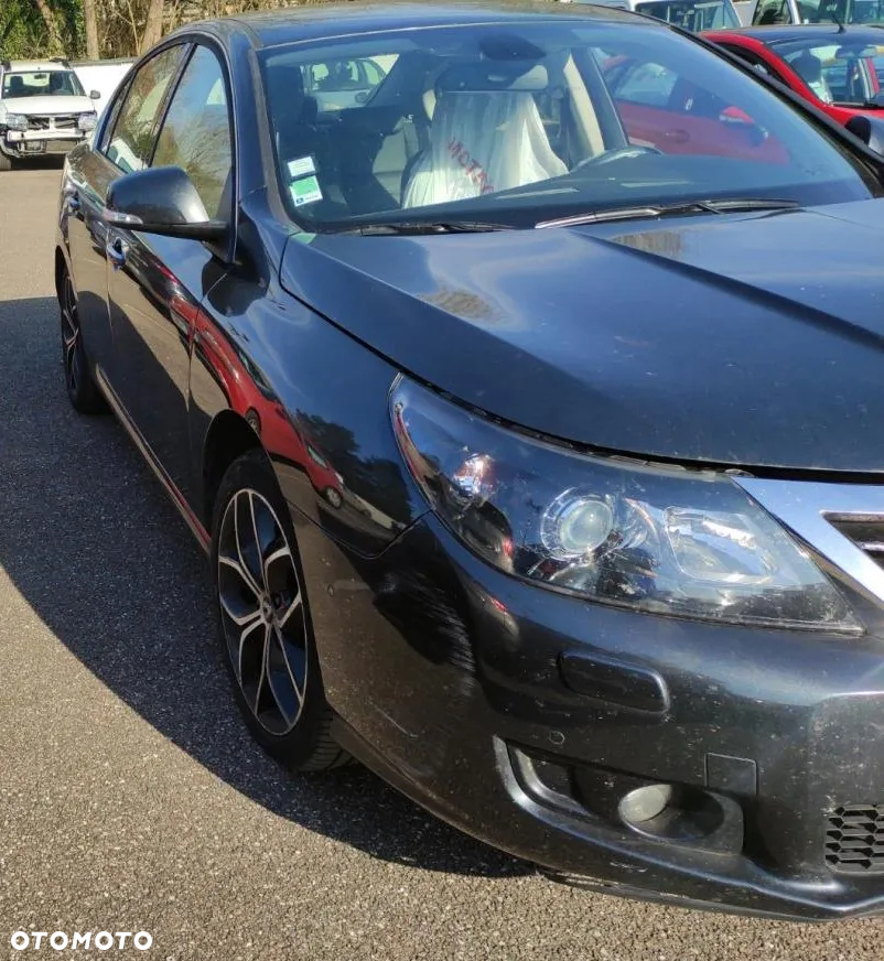 Renault Latitude - 3