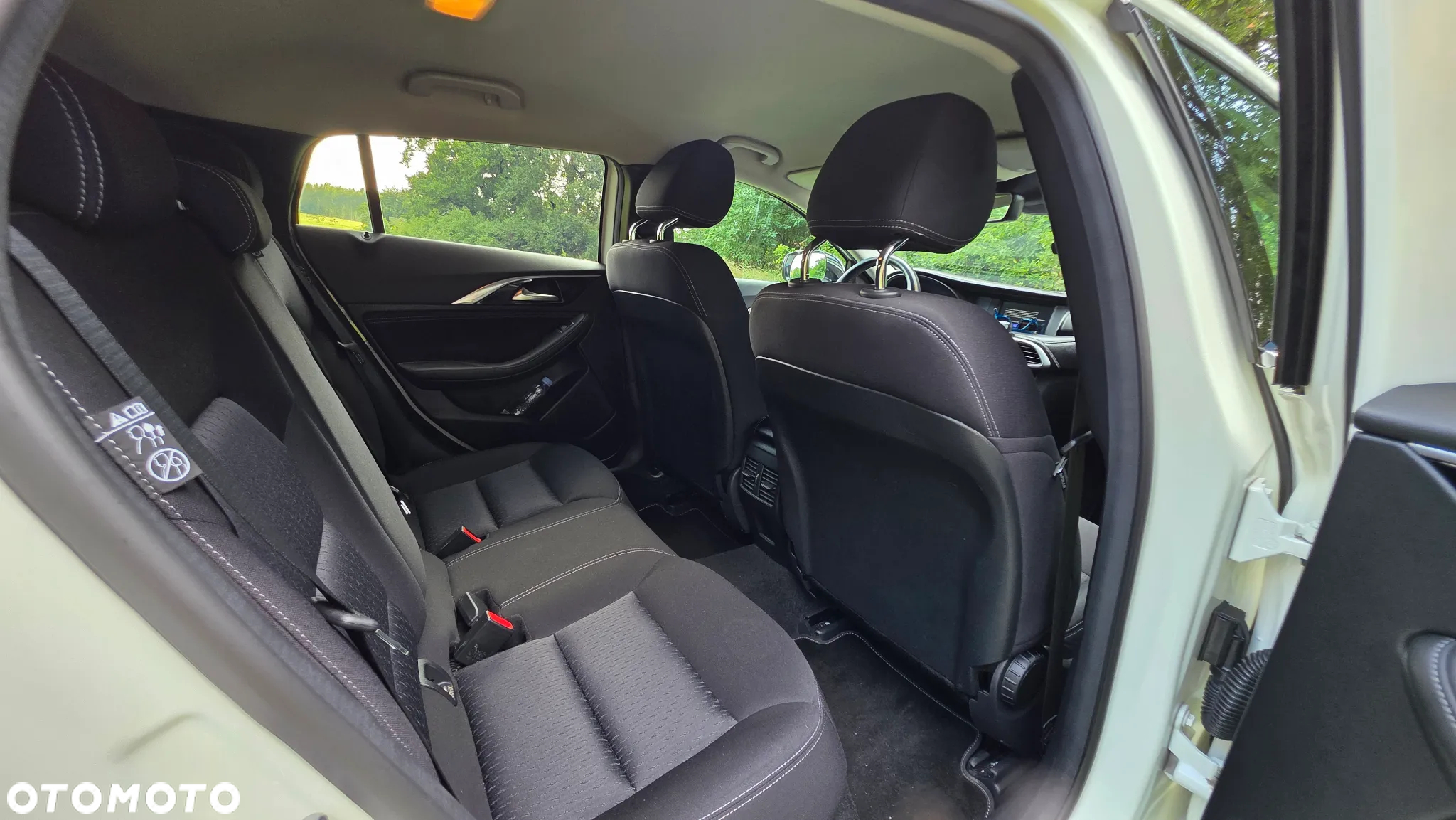 Infiniti Q30 1.6t Luxe 7DCT - 15