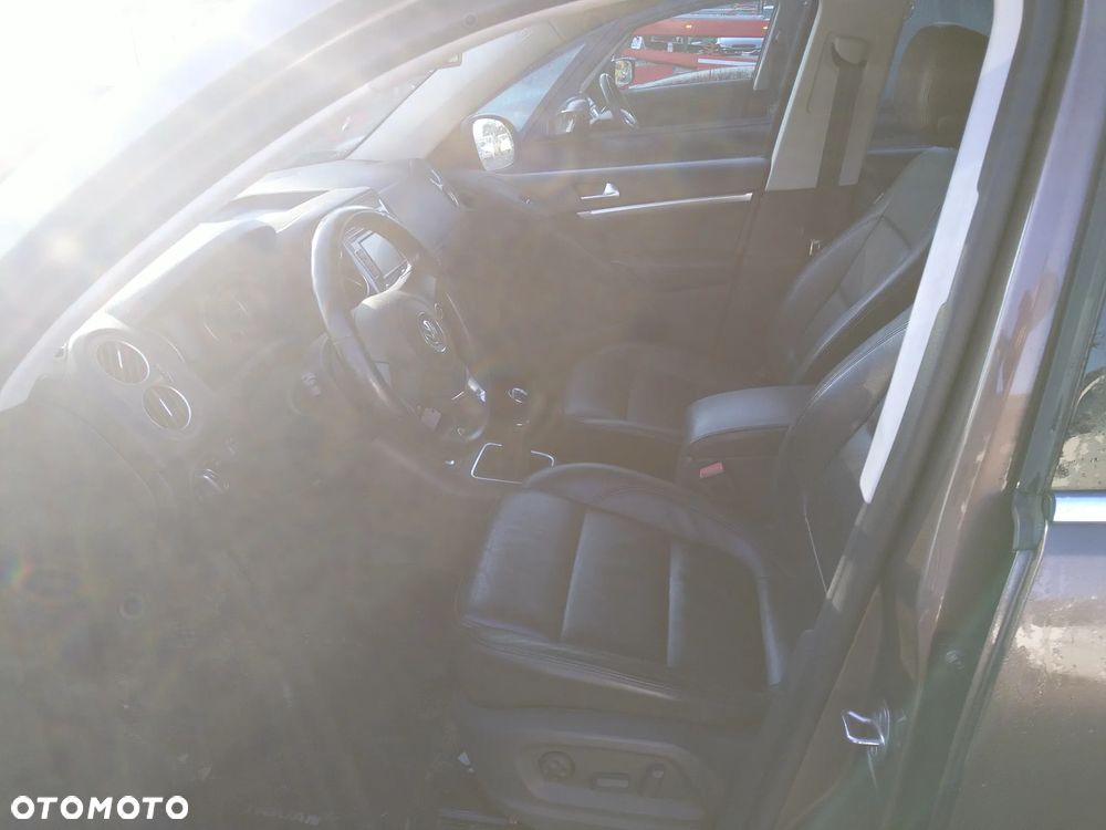 Volkswagen Tiguan - 11