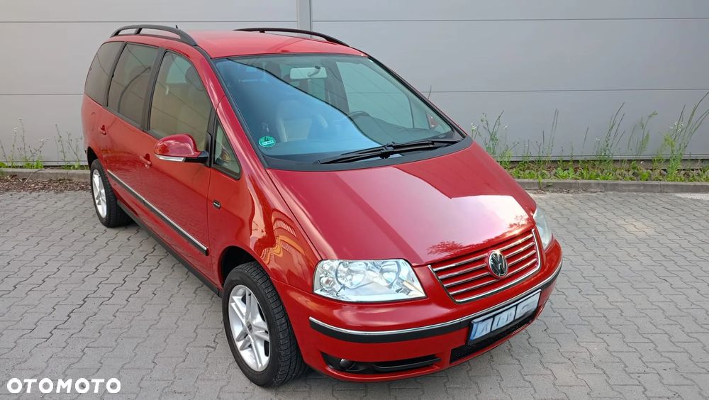 Volkswagen Sharan 1.8T Basis - 1