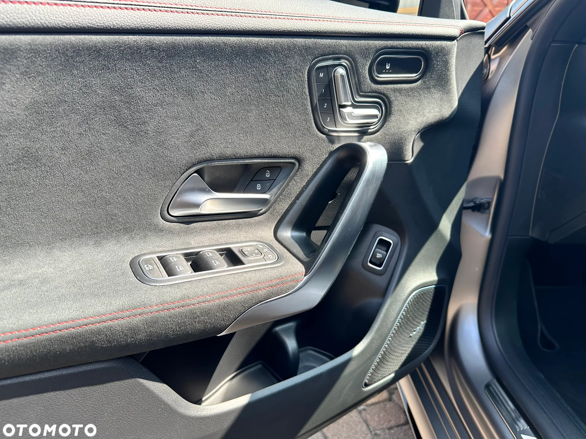 Mercedes-Benz CLA AMG 45 S 4-Matic 8G-DCT - 12