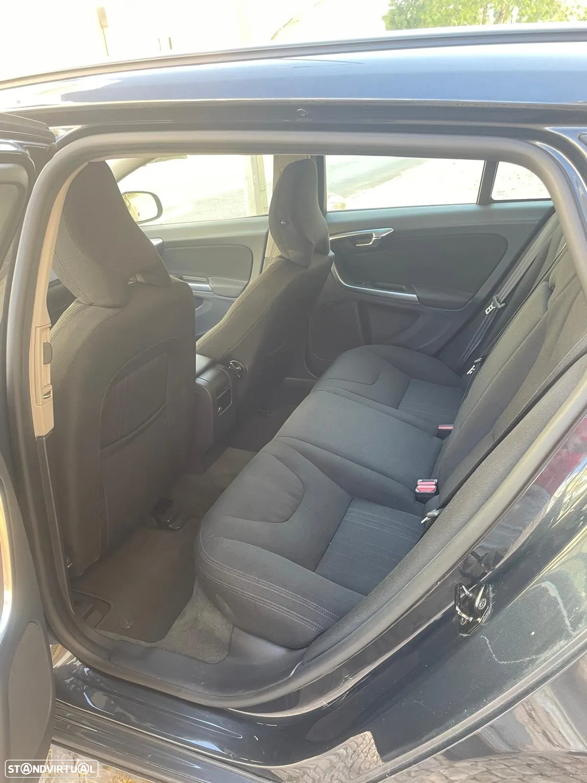 Volvo V60 1.6 D2 Drive Kinetic Start/Stop - 5